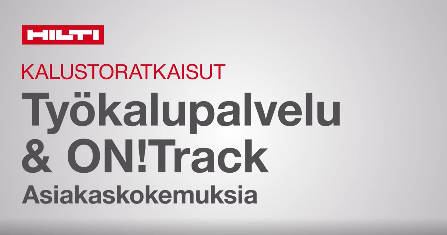 Mies katsoo puhelinta
