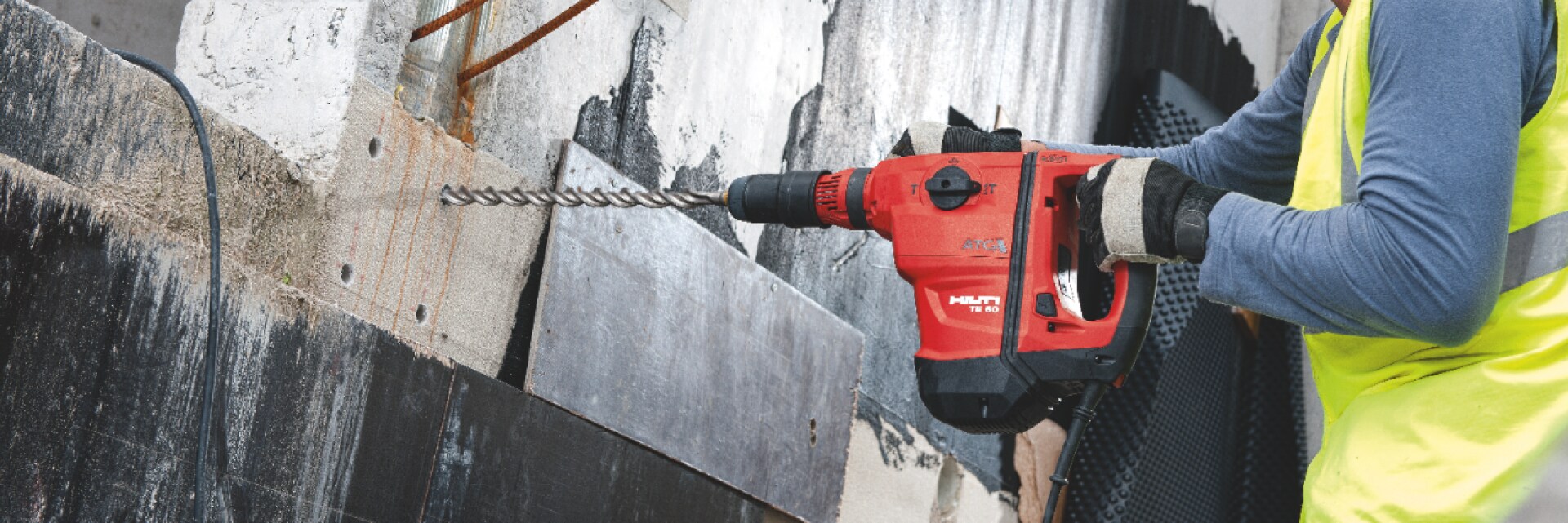 TE 60-ATC/AVR Combihammer with Active Torque Control and Active Vibration Reduction