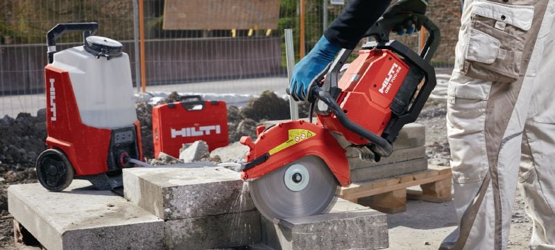 DSH 700-22 Akkutoiminen leikkuri (takakahva) Kestävä, takakahvan akkutoiminen leikkuri betonin, metallin ja muurauksen käsittelyyn (Nuron-akkualusta) Sovellukset 1