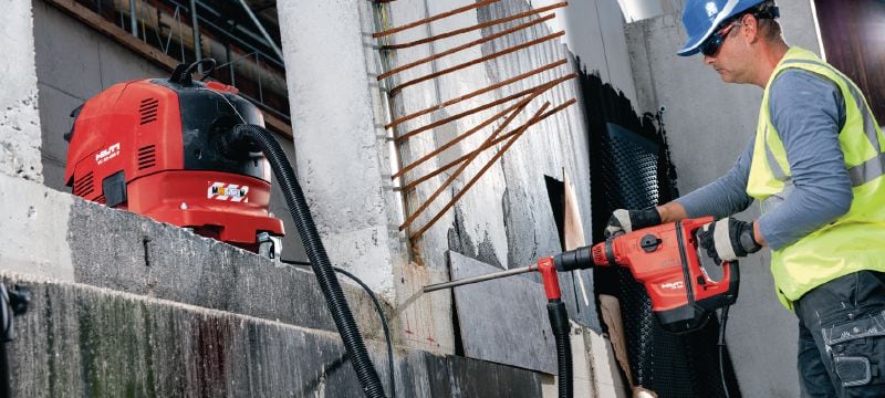 TE 60-ATC-AVR poravasara Monipuolinen ja tehokas SDS Max (TE-Y) -poravasara aktiivisella tärinänvaimennuksella (AVR) ja aktiivisella väännönrajoittimella (ATC) betonin poraukseen ja piikkaukseen Sovellukset 1