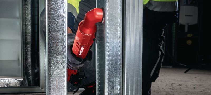 SID 4R-22 Suorakulmainen iskuväännin Kompakti, johdoton suorakulmainen iskuväännin vaikeapääsyisiin sovelluksiin Sovellukset 1