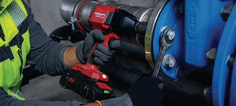 Nuron SIW 6-22 ½” Cordless impact wrench Power-class cordless impact wrench with 1/2 friction ring anvil for a wide range of concrete anchoring and steel or wood bolting (Nuron battery platform) Applications 1
