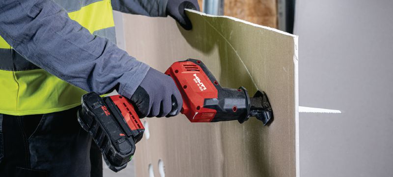 Nuron SR 4-22 One-handed reciprocating saw Compact and light cordless one-handed brushless reciprocating saw for everyday demolition and fast, precise cutting (Nuron battery platform) Applications 1