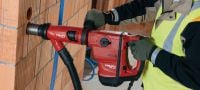 TE 60-ATC-AVR poravasara Monipuolinen ja tehokas SDS Max (TE-Y) -poravasara aktiivisella tärinänvaimennuksella (AVR) ja aktiivisella väännönrajoittimella (ATC) betonin poraukseen ja piikkaukseen Sovellukset 4