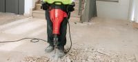 TE 2000-AVR Demolition hammer Powerful and extremely light TE-S breaker for concrete and demolition work Applications 4