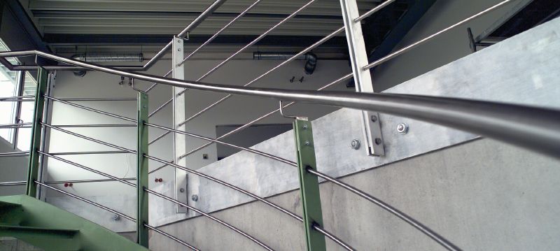 HSA-F HDG kiila-ankkuri Suuritehoinen naula-ankkuri jokapäiväisiin staattisiin kuormituksiin halkeilemattomassa betonissa (kuumasinkitty) Sovellukset 1