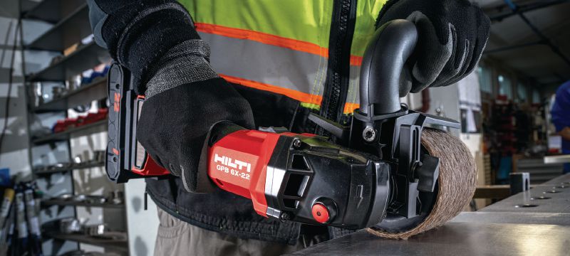 GPB 6X-22 Akkutoiminen kiillotuskone Säädettävänopeuksinen akkutoiminen kiillotuskone entistä paremmalla suorituskyvyllä ja akun käyttöajalla metallien hiontaan ja viimeistelyyn (Nuron-akkualusta) Sovellukset 1