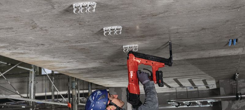 X-FC MX monitoimikiinnike Säädettävä putkipidike, optimoitu kampanauloille ja yhteensopiva erilaisten kiinnitysmenetelmien, pohjamateriaalien ja kaapelikanavan halkaisijoiden kanssa Sovellukset 1