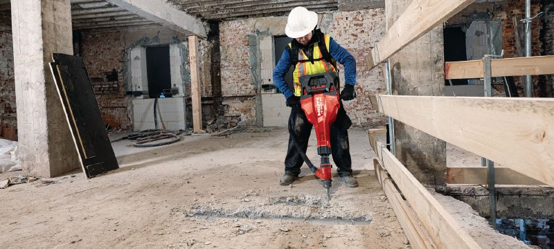 TE 2000-22 TE-S akkutoiminen murtovasara Tehokas ja kevyt akkutoiminen murtovasara betonin murtamiseen ja muihin purkutöihin (Nuron-akkualusta) Sovellukset 1