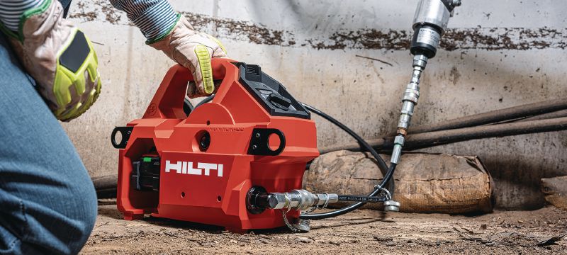 NUN 10K-22 Akkutoiminen hydraulipumppu 10 000 PSI (700 baaria) tuottava akkutoiminen hydraulipumppu raskaan sarjan katkaisu- ja puristustöihin sekä kauko-ohjattuun maanalaisten kaapeleiden ja armeerattujen kaapeleiden leikkaukseen (Nuron-akku) - kauko-ohjain sisältyy Sovellukset 1