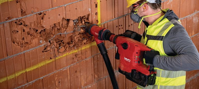 TE 500-22 SDS-Max akkutoiminen piikkausvasara Akkutoiminen SDS Max (TE-Y) -purku- ja piikkausvasara aktiivisella tärinänvaimennuksella (AVR) betonin tai muurauksen piikkaukseen (Nuron-akkualusta) Sovellukset 1
